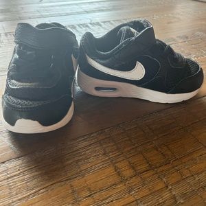 Nike air toddler size 6